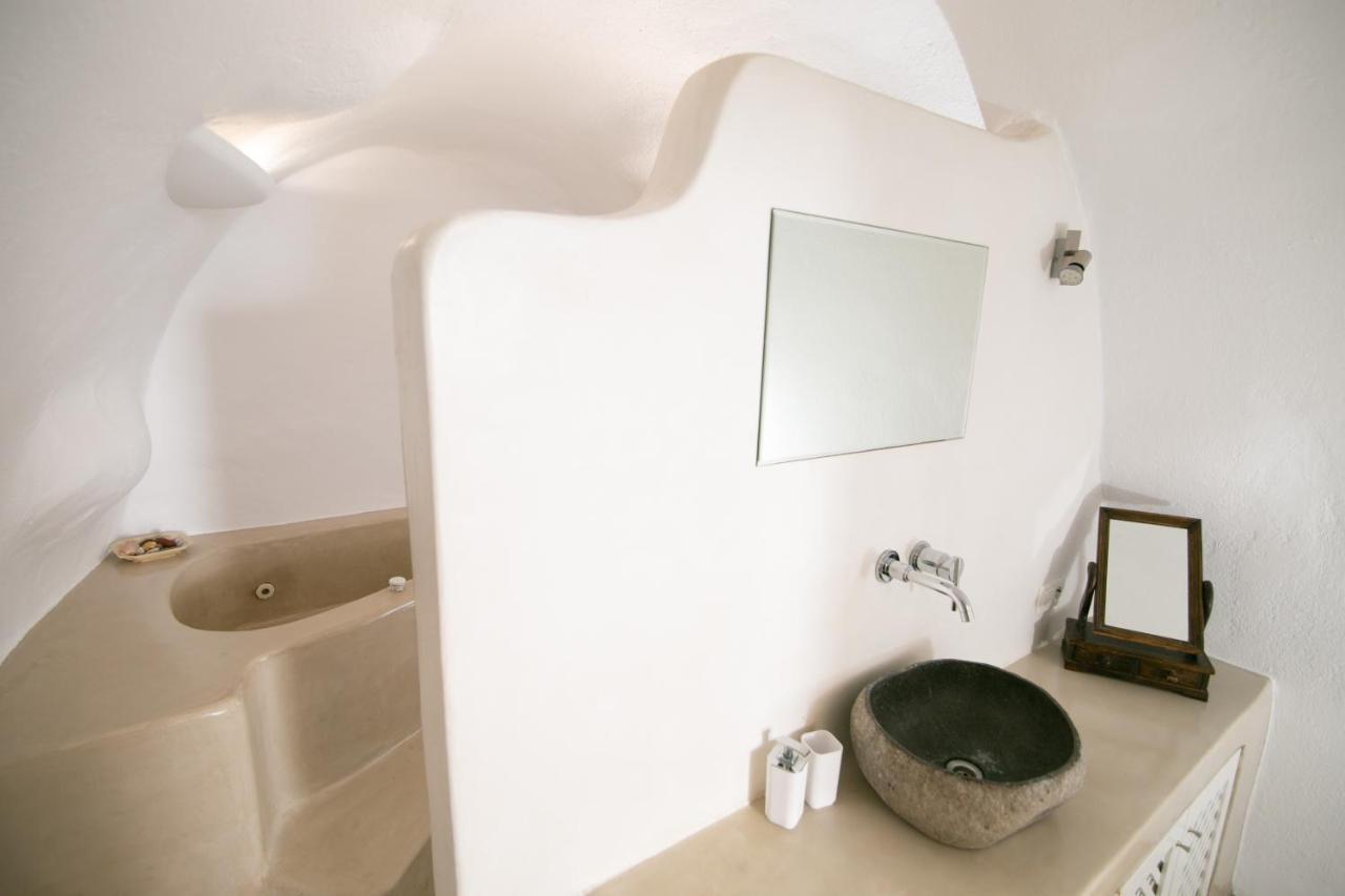 דירות אויה Menias Cave House מראה חיצוני תמונה