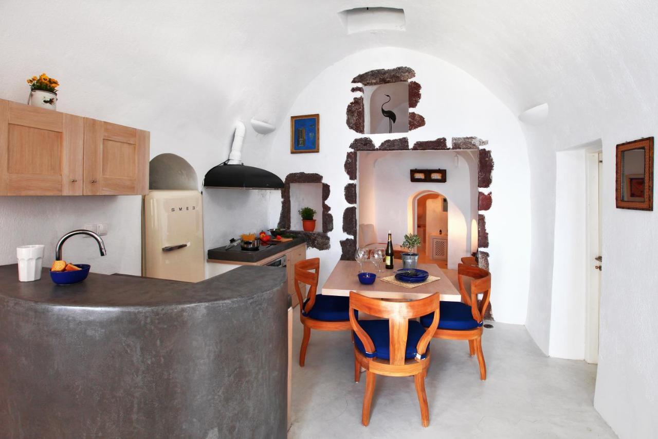 דירות אויה Menias Cave House חדר תמונה