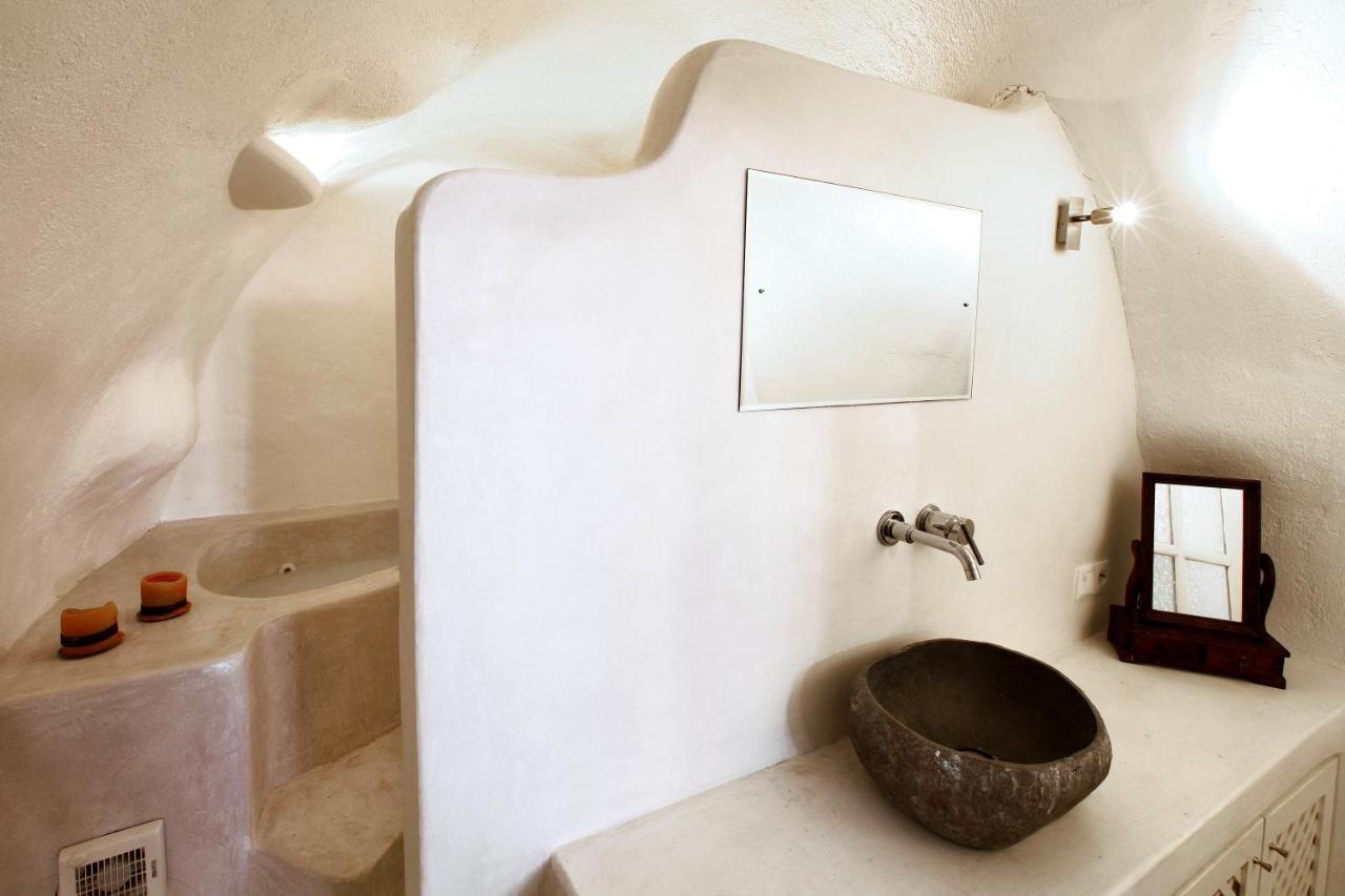 דירות אויה Menias Cave House חדר תמונה