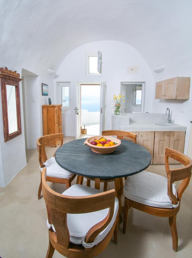 דירות אויה Menias Cave House מראה חיצוני תמונה